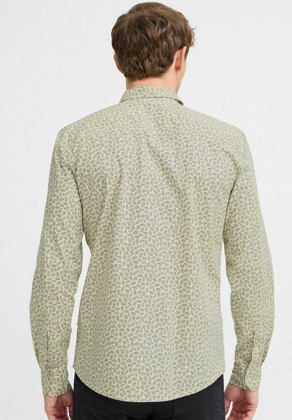 BHAGGE - Shirt - bleached sand3