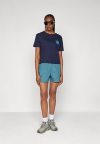 Patagonia UNITY FITZ EASY CUT RESPONSIBILI-TEE - Print T-shirt - new navy