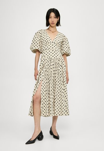 Cinq à Sept POLKA DOT STASSIE DRESS - Denné šaty - gardenia/black