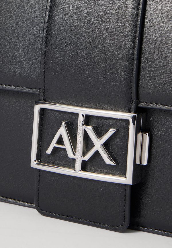 MEDIUM MESSENGER BAG - Cross body bag3