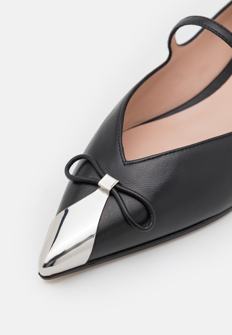 Damen Klassische Ballerinas | Emporio Armani MARLENE Riemchenballerina black/schwarz - QX13333 Damen Klassische Ballerinas | Emporio Armani MARLENE Riemchenballerina black/schwarz - QX13333