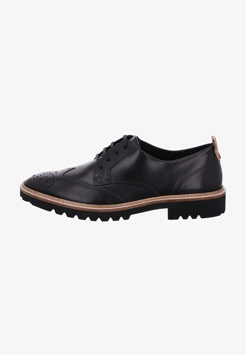 Scarpa da uomo in pelle nera con dettagli brogue, punta rotonda e suola in contrasto marrone chiaro. Presenta cinque occhielli e un tacco texturizzato.
