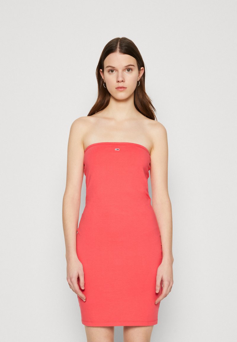 Tommy Jeans ESSENTIAL STRAPLESS BODYCON Jersey dress laser pink