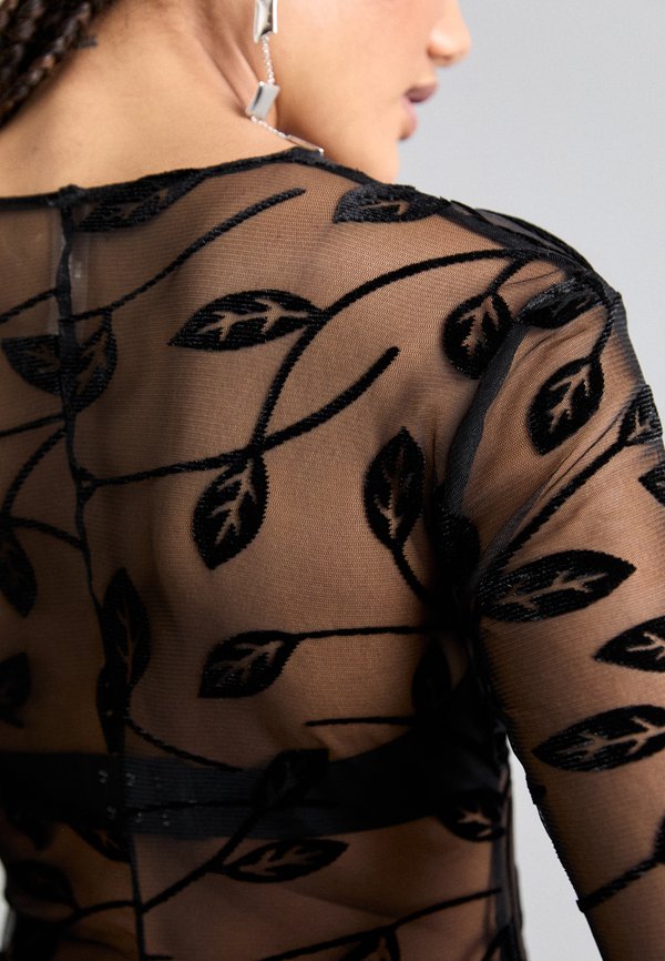 LONG SLEEVE V NECK SHIRRED FRONT FISHTAIL GOWN - Occasion wear3