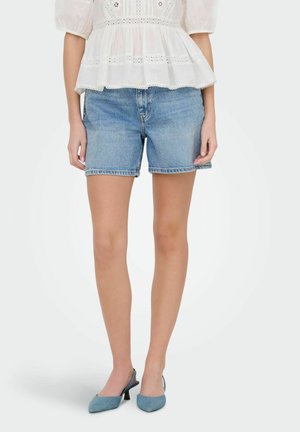 JDY SHORTS JDYLARISA HOHE TAILLE BAGGY FIT SHORTS - Short en jean - light blue denim