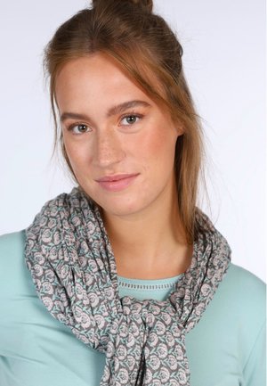 Leichter, blumenmuster-foulard in Grau mit rosa und blauen Akzenten, mit einer weichen Textur, elegant um den Hals drapiert.
