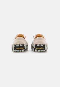 Mini Melissa STREET FABULA UNISEX - Tenisky - white/pink