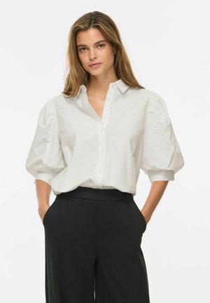 VILA, SHIRT VIREALU SHORT SLEEVED - Blusa - snow white