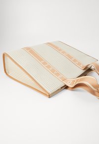 Ted Baker HAYLLEE STRIPED ICON BAG - Shopping Bag - camel