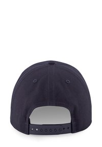 Granatowa czapka baseballowa o sztywnej konstrukcji, z regulowanym zapięciem snapback i widocznym szwem; gładka tekstura materiału.