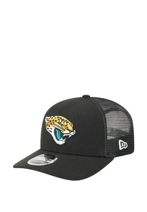 Schwarze Trucker-Cap mit einem strukturierten Mesh-Rücken, auf der Vorderseite mit einem gestickten Jaguarkopf-Logo in Gelb und Türkis.