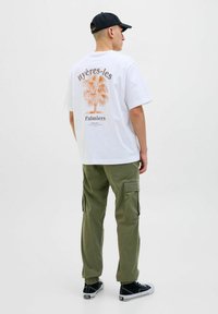 Thumbnail Image 3