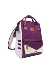 Zaino viola e bianco realizzato in tessuto resistente, dotato di doppie maniglie, una tasca frontale con zip e tre strisce laterali. Logo in evidenza.