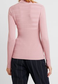 Morgan Maglione - light pink