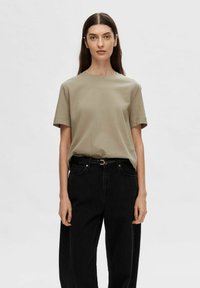 Selected Femme SLFESSENTIAL BOXY TEE - T-shirts basic - greige