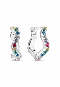 Silvriga hoops med en zigzag-design, prydda med flerfärgade ädelstenar inklusive lila, rosa, blå och gula accenter.