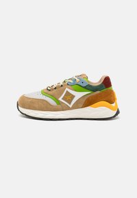 Odabrano, beige/green