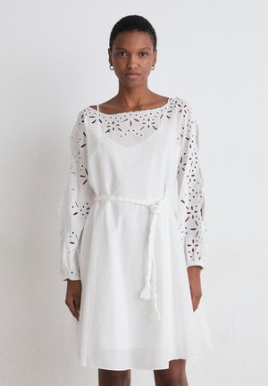 Robe de jour - white