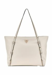 Borsa tote beige con una texture morbida, doppie tracolle e bordi neri. Presenta una placca con logo dorato sul davanti e un design spazioso.