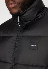 Calvin Klein Zimska jakna - black