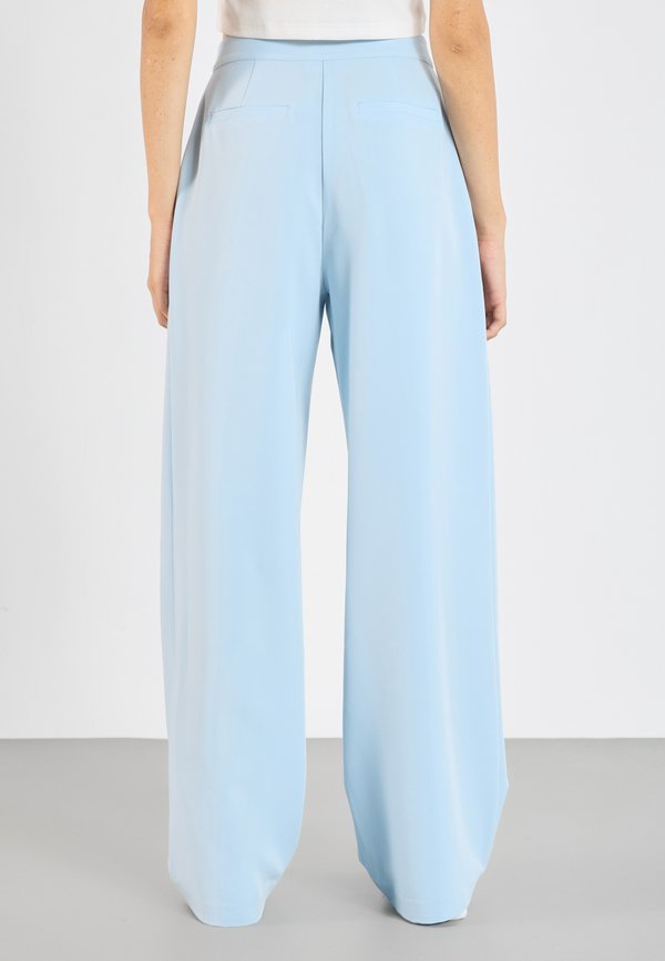 Trousers - skyway2