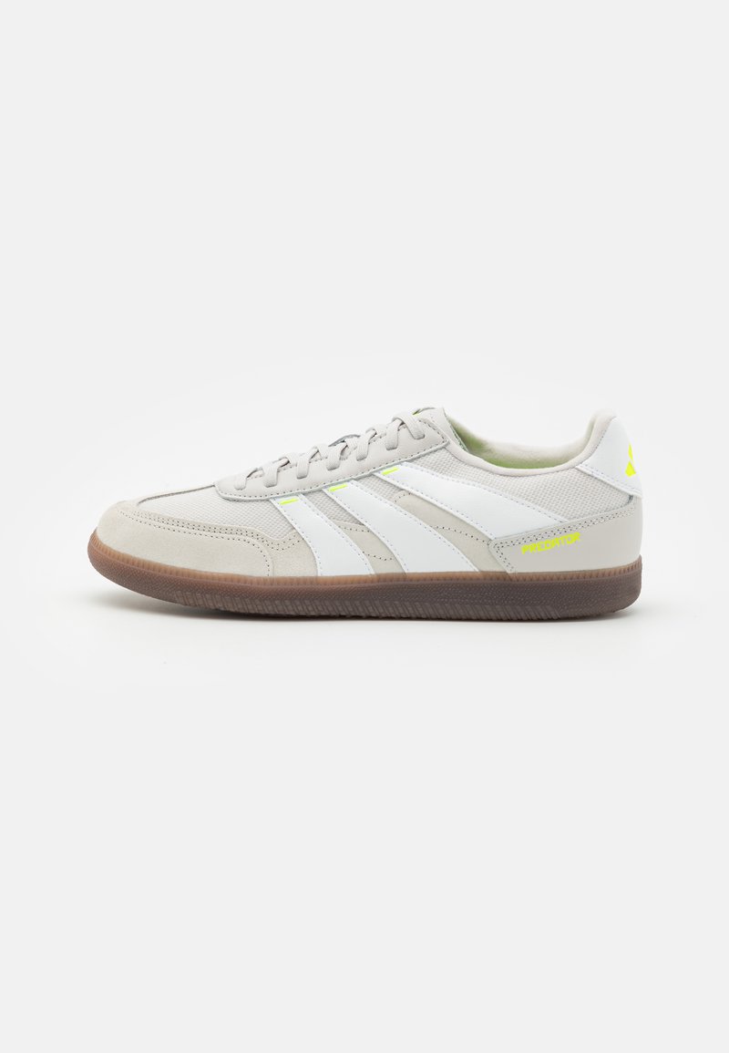 adidas Performance PREDATOR FREESTYLE UNISEX - Football Boots Indoor - grey one/footwear white/team solar yellow
