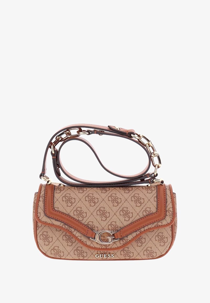 Braune Handtasche mit Muster und Lederakzenten, ausgestattet mit einem goldenen Logo-Verschluss, verstellbarem Tragegurt und einer strukturierten rechteckigen Form.