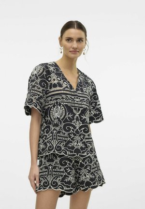Vero Moda BLOND - Bluza - black