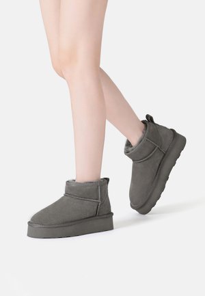 HERON ULTRA MINI - Winter boots - grey