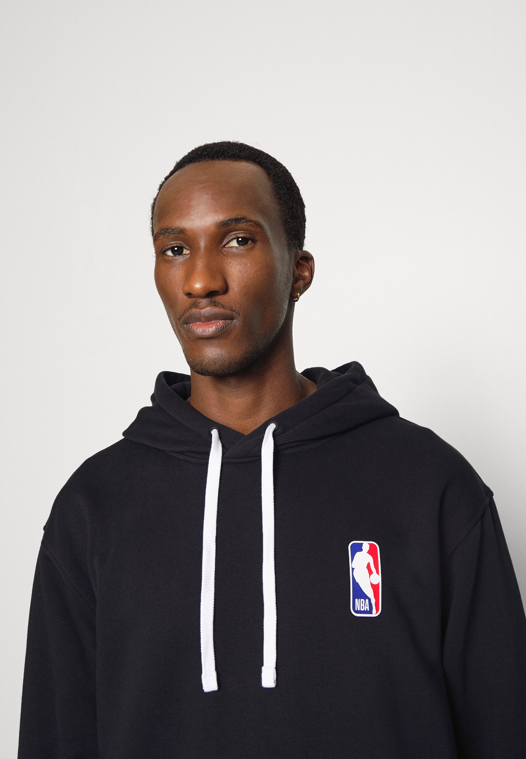 Nike Performance NIKE SPORTSWEAR LIFESTYLE - TEXTILIEN - SWEATSHIRTS  ESSENTIAL TEAM 31 NBA HOODY - Sudadera - black/negro - Zalando.es