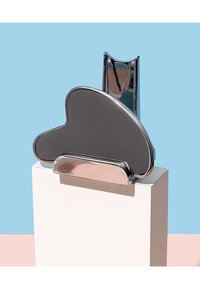 SACHEU BEAUTY GUA SHA, FACIAL ROLLER AND TOOL HOLDER - Ansiktsvård - tillbehör - silver