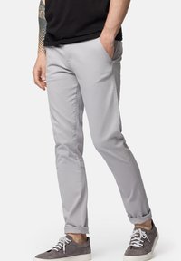 Niewybrane, light grey