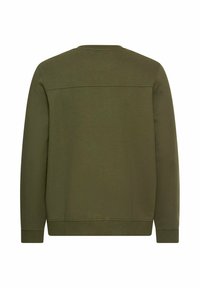 Donkergroene longsleeve crewneck sweatshirt met geribbelde manchetten en zoom, weergegeven vanaf de achterkant op een witte achtergrond.