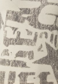 BDG Urban Outfitters STAMP TEE - Camisola de manga comprida - ecru