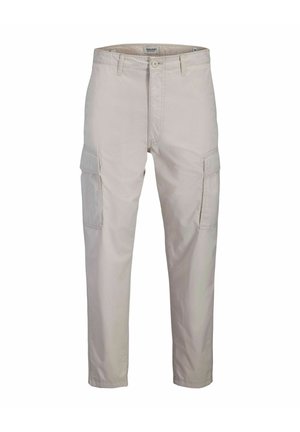 Beige Cargohose mit seitlichen Klappentaschen, Gürtelschlaufen, Knopfverschluss und geradem Bein.