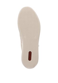 Semelle de sneaker rose clair avec des côtes texturées, présentant un logo marron au centre. Le design comprend une forme arrondie et un bord flexible.