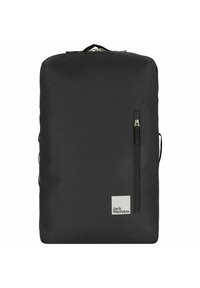 Sac à dos noir de forme rectangulaire, fabriqué en tissu durable. Comprend une poche zippée à l'avant et un patch logo dans le coin inférieur.