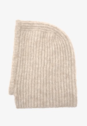 Cappello di lana beige lavorato a maglia con texture a coste, cima tondeggiante e una finitura morbida e pelosa. Presenta leggere irregolarità nel tessuto.