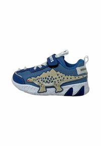 Scarpa sportiva blu in materiale a rete, con una fantasia di dinosauro in crema e blu, cinturino regolabile e suola bianca testurizzata.