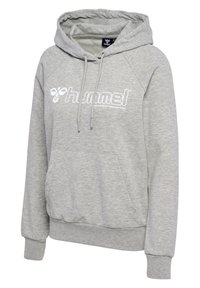 Grå huvtröja i bomullsblandning, med en framficka, dragsko i huvan och vitt "hummel"-logotyp på bröstet.