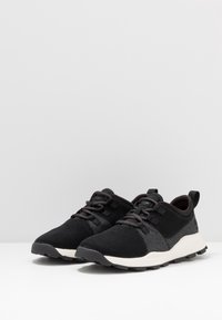 Timberland BROOKLYN FLEXI - Trainers - black