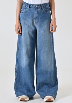 Baggy Jeans - light blue