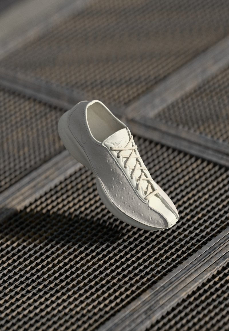 AIR OSTRICH phantom/off-white