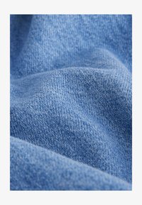 Ausgewählt, mid blue