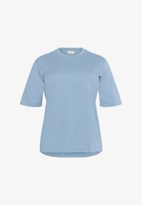 Unselected, windward blue