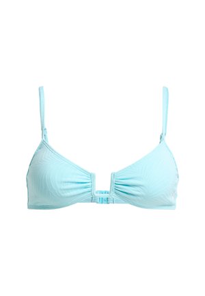 Lyseblå bikinioverdel med justerbare stropper, teksturert stoff med subtile bølgemønstre, og en sentral spenne for sikker lukking.