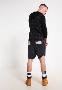 Urban Classics CHECKED  - Felpa con zip - black