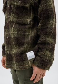 PULL&BEAR Overgangsjakke - green