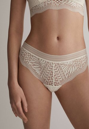 Briefs - white