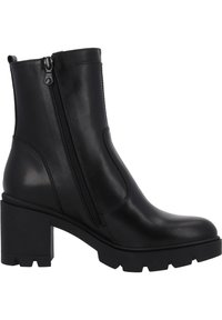 Botte de cheville en cuir noir avec fermeture éclair sur le côté, talon bloc et semelle crantée pour une meilleure traction. Présente une texture lisse et un design minimaliste.